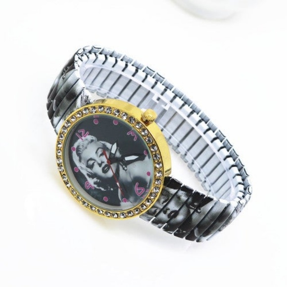 Beautiful Marilyn Monroe Crystal Watch - Picture 4 of 5
